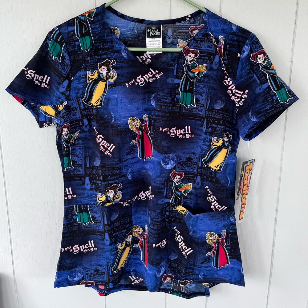 NWT Women’s Small Disney Hocus Pocus Tooniforms Scrub Top